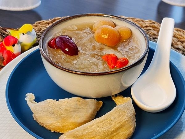 Freshly Cooked Concentrated Bird’s Nest with Red Dates, Wolfberries, Longan and Rock Cane Sugar